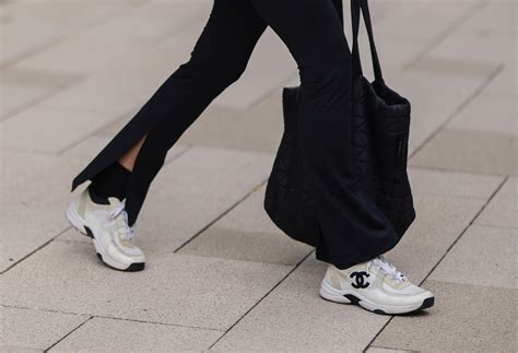 popular women's sneakers 2024
